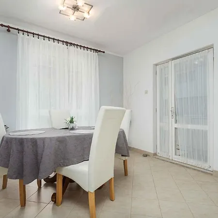 In Porec/istrien 9884 Apartament