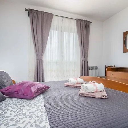 Apartamento In Porec/istrien 9884 *